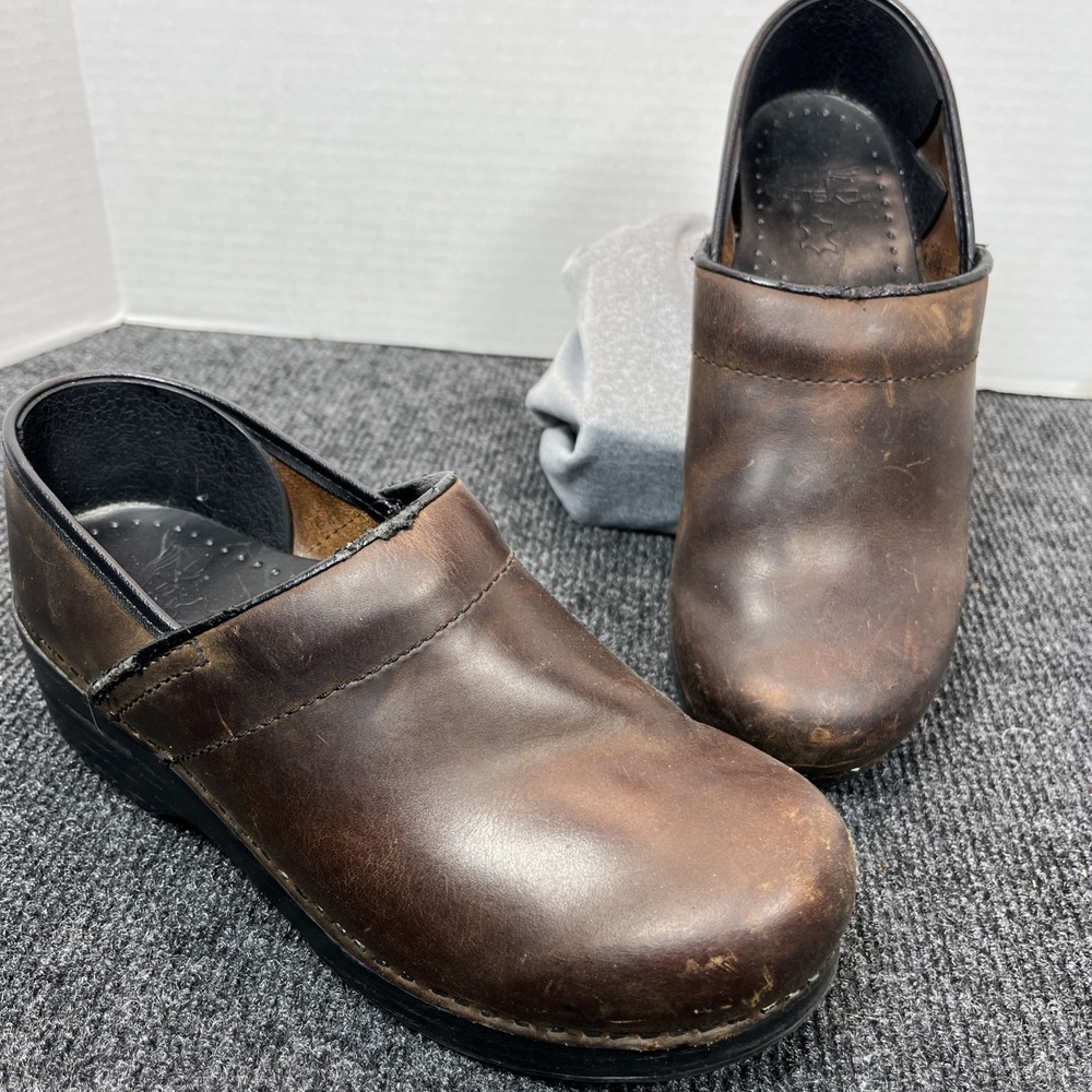 Dansko 206780202 Professional Antique Brown Oiled Leather Clogs US 7.5 - 8 EU 38